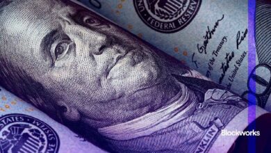 محضر اجتماع الفيدرالي يلمح إلى نهاية التشديد الكمي - اكتشف التفاصيل الآن!