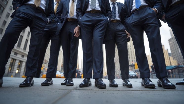 لعبة القوى: كيف يعيد التأسيس المؤسسي للبيتكوين تشكيل مستقبله