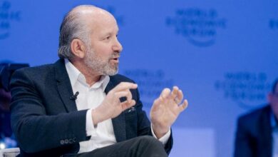 هاوارد لوتنيك يخفف موقفه بشأن استقرار تيثر وعلاقاته الاستثمارية - اكتشف التفاصيل الآن!