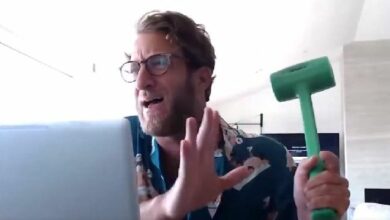 ديف بورتنوي يتداول عملات سولانا الميم ويكشف محفظته: "لست أحاول أن أكون محتالًا" - اكتشف التفاصيل الآن!