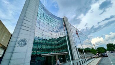 موظفو فريق عمل العملات الرقمية في هيئة الأوراق المالية يشملون محامٍ سابق من شركات المحاماة الكبرى في مجال الكريبتو - اكتشف التفاصيل!