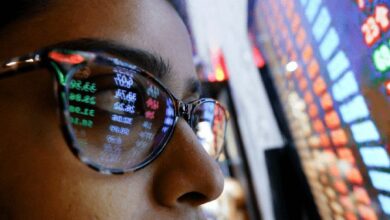 انخفاض بيتكوين دون 83 ألف دولار مع خسارة سوق العملات الرقمية مليار دولار في التصفية - اكتشف التفاصيل!