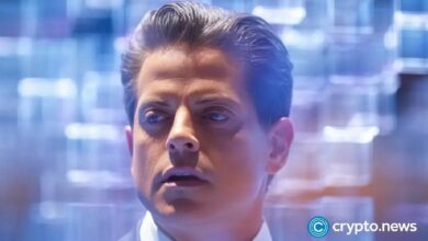 سكاراموتشي: قانون مارتن "الخطير والقوي" في نيويورك لا ينبغي أن يوجد – تعرف على الأسباب