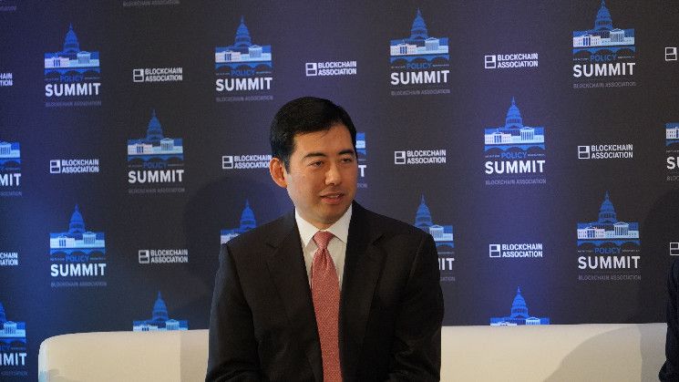 بينما تواصل هيئة الأوراق المالية والبورصات تراجعها عن دعاوى الكريبتو، اكتشف ما لا يزال معلقًا!