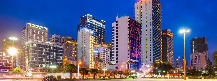 رئيس وزراء فيتنام يحث الشركات المملوكة للدولة على تبني التحول الرقمي: خطوة نحو المستقبل