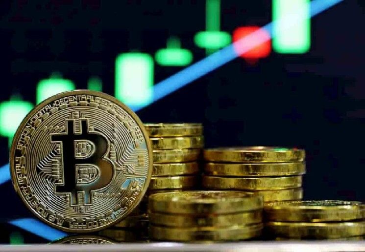 خبير تداول يتوقع سعر البيتكوين لشهر أغسطس 2025 – تعرف على التوقعات الآن!