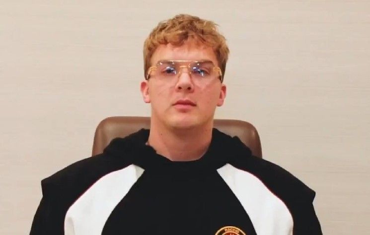 إطلاق توكن FRIES من محافظ هايدن ديفيس وسط مخاوف سابقة – تعرف على التفاصيل الآن!