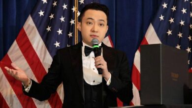 "جاستن صن يدافع عن TRUMP بعد العشاء الرئاسي: 'عملات الميم لها قيمة' – اكتشف السبب!"