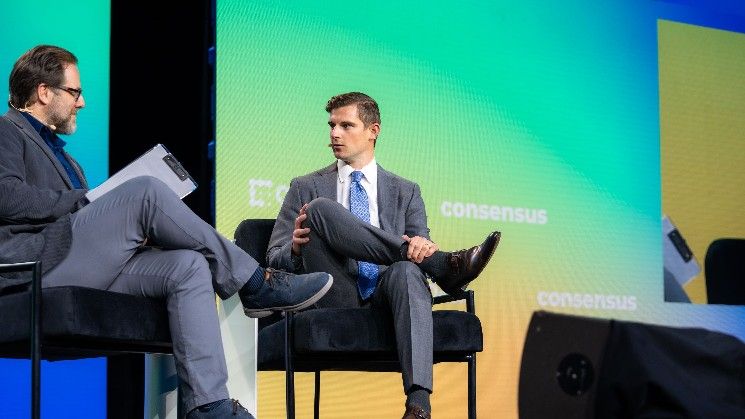 "ترامب لا يزال على المسار الصحيح لتوقيع تشريع العملات الرقمية بحلول أغسطس.. تعرف على التفاصيل من البيت الأبيض!"