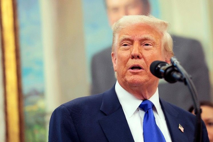 كبار الديمقراطيين يطالبون وزارة الخزانة بكشف تفاصيل صفقات ترامب في العملات الرقمية وسط مخاوف من "الرشوة" – تعرف على التفاصيل الآن!