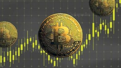 "هل يشير ضعف الدولار إلى صعود البيتكوين؟ محلل يتوقع وصول سعر BTC إلى 200 ألف دولار بحلول الصيف!"