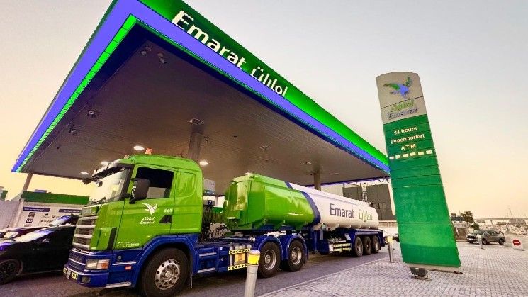 "اشحن سيارتك بالعملات الرقمية في محطات وقود دبي عبر شراكة جديدة بين Crypto.com و Emarat – اكتشف التفاصيل الآن!"