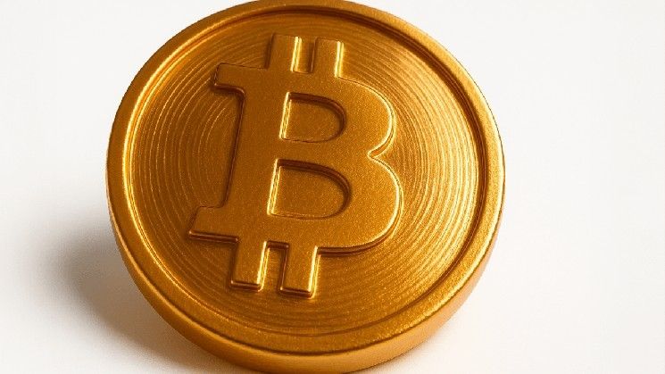 "مراقبة سعر البيتكوين: هل يمكن أن يشكل التراكم القاعدة للصعود القادم؟ اكتشف الآن!"