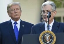 **عاجل: رئيس مجلس الاحتياطي الفيدرالي جيروم باول يعقد اجتماعًا مفاجئًا مع الرئيس الأمريكي دونالد ترامب! اكتشف التفاصيل الآن**