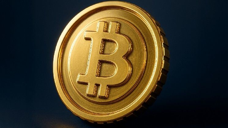 "سعر البيتكوين تحت المجهر: قمة مزدوجة أم منصة انطلاق؟ مستوى 105 ألف دولار في مرمى النيران – اكتشف التوقعات الآن!"