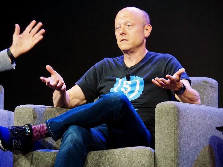 "سيركل تهوي 15%.. جنون الأسهم يخفت مع تحذير البنك الدولي من مخاطر العملات المستقرة – تعرف على التفاصيل!"