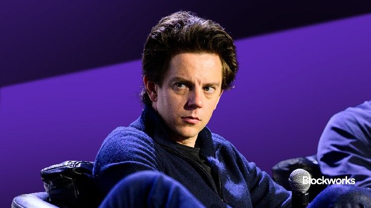 "كوينبيس تدمر تجارة التجزئة في العملات الرقمية: تحذير صادم من أحد مؤسسي Framework Ventures"