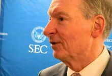 رئيس هيئة الأوراق المالية الأمريكية يكشف عن العمل على "إعفاء ابتكاري" لمنصات التمويل اللامركزي (DeFi) – تعرف على التفاصيل الآن!