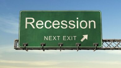 "انخفاض حاد لـ DOGE و ADA بنسبة 7% مع تفاعل المتداولين مع مخاوف الركود – اكتشف التفاصيل الآن!"