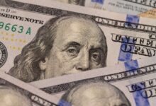 "البيتكوين يتأخر: العملات المستقرة تبرز كأفضل أدوات تحويل الأموال في زمن الحرب – اكتشف السبب!"