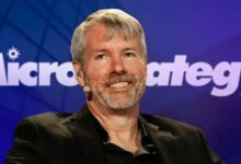 "شركة مايكل سايلور صاحب التوقعات الصاعدة للبيتكوين تواجه دعاوى قضائية متعددة – هذا هو الموعد الحاسم!"