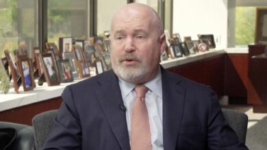 "أسطورة صناديق التحوط يهاجم مؤيدي البيتكوين وصفهم بـ'أتباع مخطط بونزي'... اكتشف التفاصيل المثيرة!"