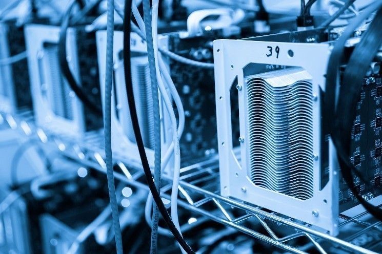 "Bitcoin Miner CleanSpark تحقق معلم 50 إكساهش/ثانية: تعرف على التفاصيل الآن!"