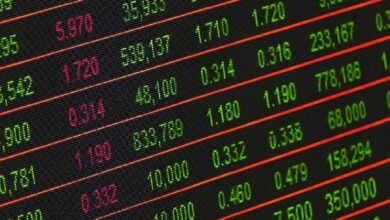 من يبيع البيتكوين فوق 100 ألف دولار ويعيق ارتفاع السعر؟ اكتشف السبب الآن!