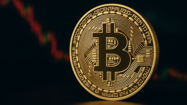 "تحذير من شركة رائدة: سعر البيتكوين قد يشهد تحركًا مفاجئًا - تعرف على التفاصيل الآن!"