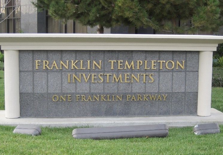 "العملات الرقمية هي المستقبل"، هذا ما يؤكده الرئيس التنفيذي لشركة مالية تبلغ قيمتها 1.5 تريليون دولار – اكتشف التفاصيل الآن!