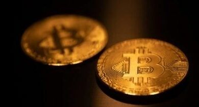 "البيتكوين ثابت عند 104 ألف دولار.. الاحتياطي الفيدرالي يراقب التضخم الناتج عن التعريفات قبل تخفيف السياسات"