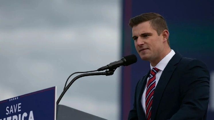 "المستشار الرئيسي للحكومة الأمريكية للعملات الرقمية، بو هاينز، يكشف توقعاته الكبرى حول مستقبل العملات المشفرة – اكتشف التفاصيل الآن!"