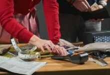 "مضاربو البيتكوين يزيدون استثماراتهم مع ضغط ترامب على الاحتياطي الفيدرالي مما يدفع 15 مليار دولار إلى صناديق البيتكوين ETF – تحليل مثير"