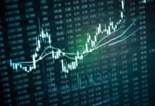 "البيتكوين يهبط إلى 115 ألف دولار بينما يتعثر مؤشر داو جونز عند القمة ديسمبر-يناير: اكتشف التفاصيل الآن!"