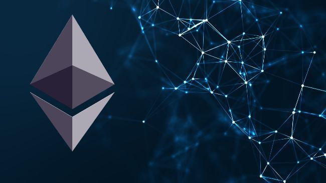 توم لي يتوقع وصول سعر الإيثيريوم إلى 30,000 دولار مع بدء جنون الشراء من الخزينة – اكتشف التفاصيل الآن!