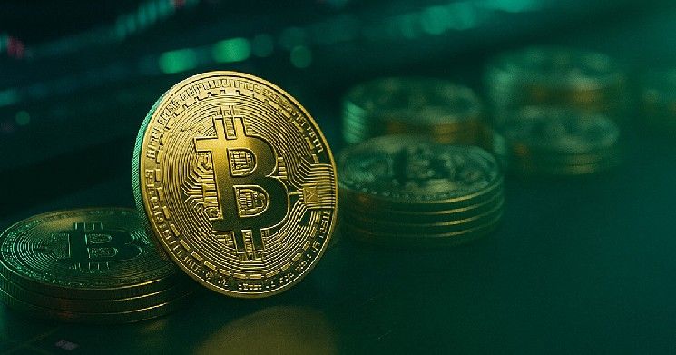 "البيتكوين عالق بين 100 ألف و110 ألف دولار.. هل يدخل المستثمرون الصغار والحيتان في مواجهة؟ اكتشف التفاصيل الآن!"