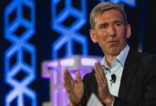 "رئيس الاستثمار في Bitwise يشير إلى صدمة الطلب التي تدفع ETH للارتفاع – اكتشف الأسباب الآن!"