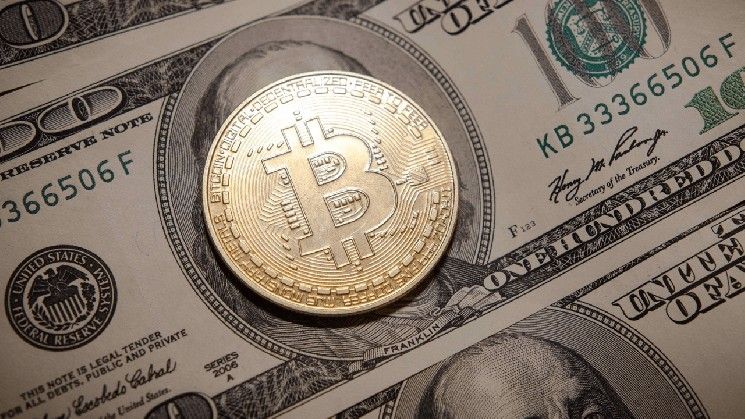 "سعر البيتكوين تحت المجهر: تذبذب بين 117.5 ألف و118 ألف دولار يشير إلى توتر قبل اختراق كبير - تعرف على التوقعات الآن!"