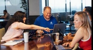 "شركة Thumzup المدرجة في ناسداك تحصل على تصريح لحفظ ما يصل إلى 250 مليون دولار من البيتكوين، الإيثريوم، الريبل، والدوجكوين – اكتشف التفاصيل الآن!"