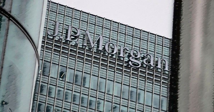 "عملاق الاستثمار جي بي مورجان يحذر من سوق العملات المستقرة! توقعات مثيرة حتى عام 2028 (تعرف عليها الآن)"