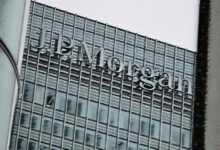 جيه بي مورغان تُكشف عن توقعاتها بشأن تخفيضات الفائدة من الفيدرالي وتناقش اقتصاد الولايات المتحدة