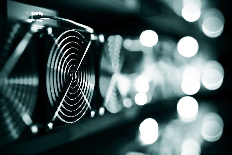 أخبار التعدين والذكاء الاصطناعي: حمى الذهب الجديدة: لماذا يدفع عمال البيتكوين عجلة التوسع في الذكاء الاصطناعي