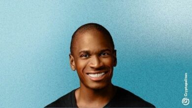 آرثر هايز: سكوت بيسينت يخطط للسيطرة على الاحتياطي الفيدرالي لإعادة تصنيع أمريكا