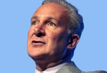 توم لي يتوقع صعود إيثريوم إلى 15 ألف دولار بحلول 2025.. أندرو كانغ يعترض