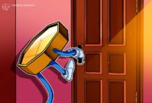 "البيت في أمان.. لكن الباب مغلق: عطل AWS يكشف نقطة الضعف الكبرى في عالم العملات الرقمية"