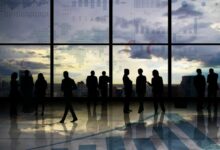 المستثمرون يتدفقون على العملات البديلة عبر صناديق الاستثمار المتداولة