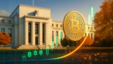 بتكوين يستعيد نصف خسائره من انهيار أكتوبر مع توقعات خفض الفائدة الأمريكية