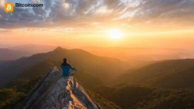 مؤسس بينانس يتأمل عامه بعد السجن في ظل تحول سياسة التشفير الأمريكية