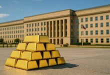 من سبائك الذهب إلى المعادن النادرة: رهان البنتاغون بمليارات الدولارات على أمن الموارد الأمريكية