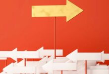 انخفاض البيتكوين دون 113 ألف دولار رغم صعود مؤشري S&P 500 وناسداك القياسي